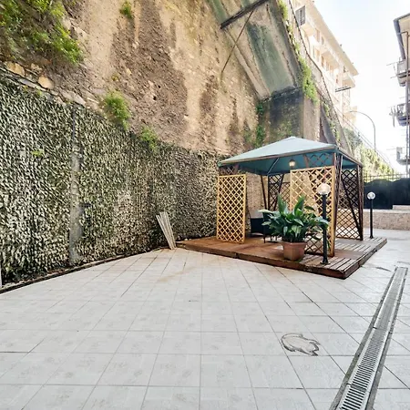 Castelletto Terrace Apartment *